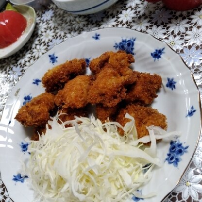 美味しいヒレカツが食べたくて作りました。初めて塩コショウしました。丁度いい感じにあがって美味しかったです。カラシをつけてたべました。